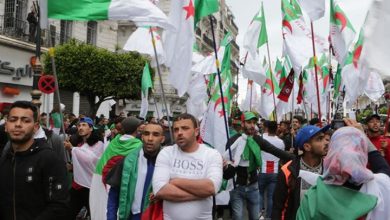 Photo of الحراك السلمي متمسك بمحاربة الفساد وبناء جزائر جديدة